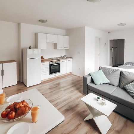 Studio Apartment Sanya #2 Λιουμπλιάνα Εξωτερικό φωτογραφία